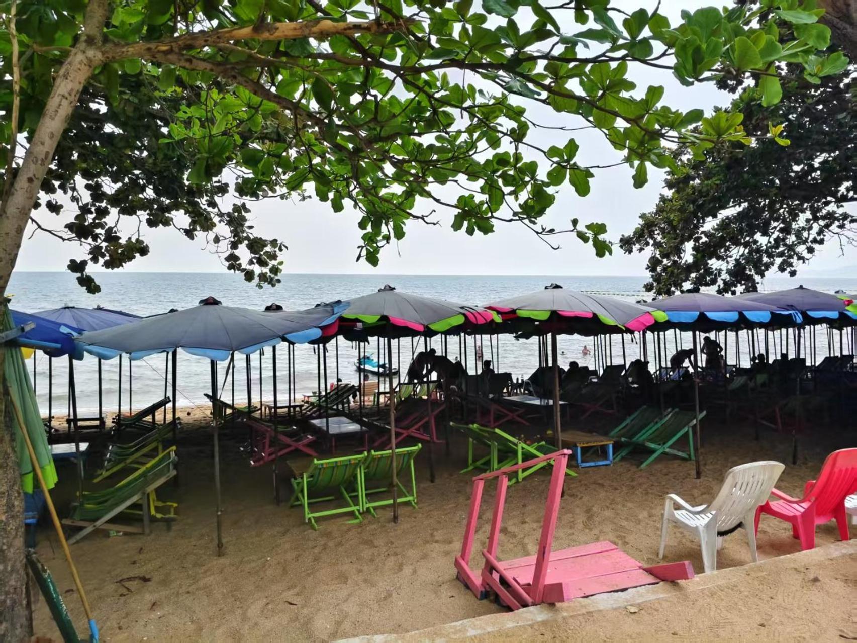 Sun Sky Resort Near Beach Haat Jomtien Eksteriør bilde