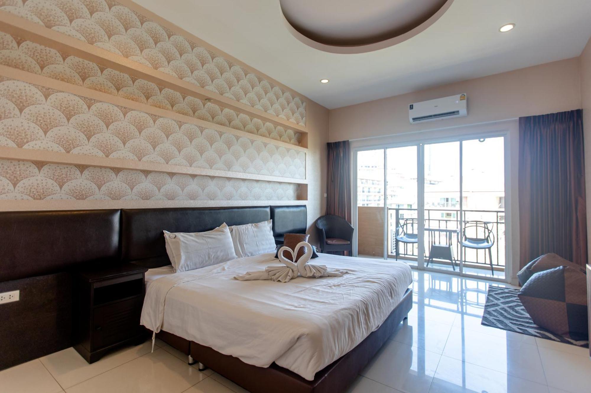 Sun Sky Resort Near Beach Haat Jomtien Eksteriør bilde